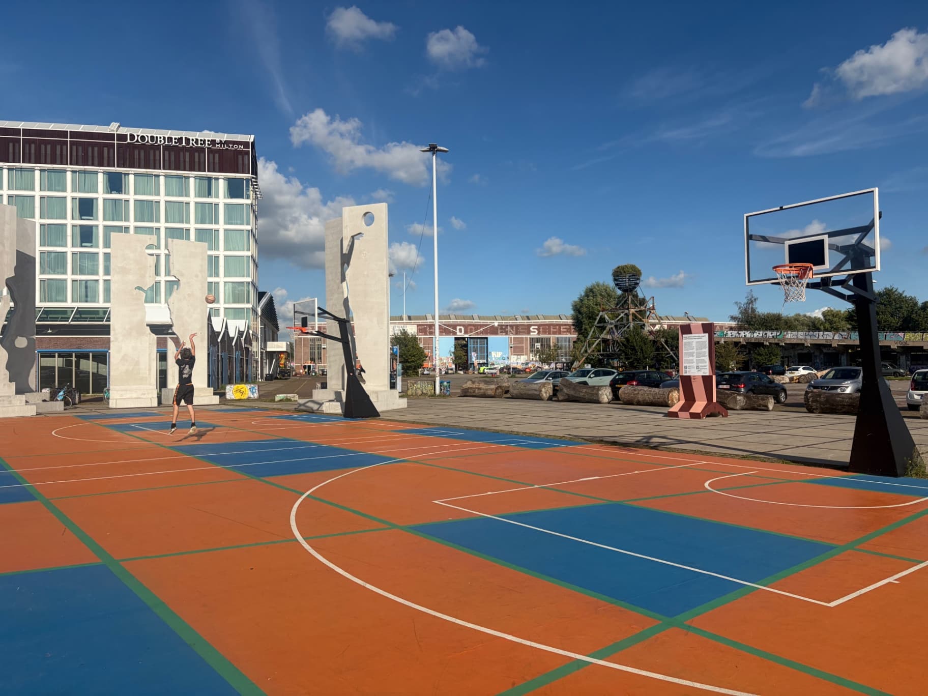 Foto principal de NDSM GIANTS - Cancha de baloncesto en NDSM-plein, 20, Ámsterdam