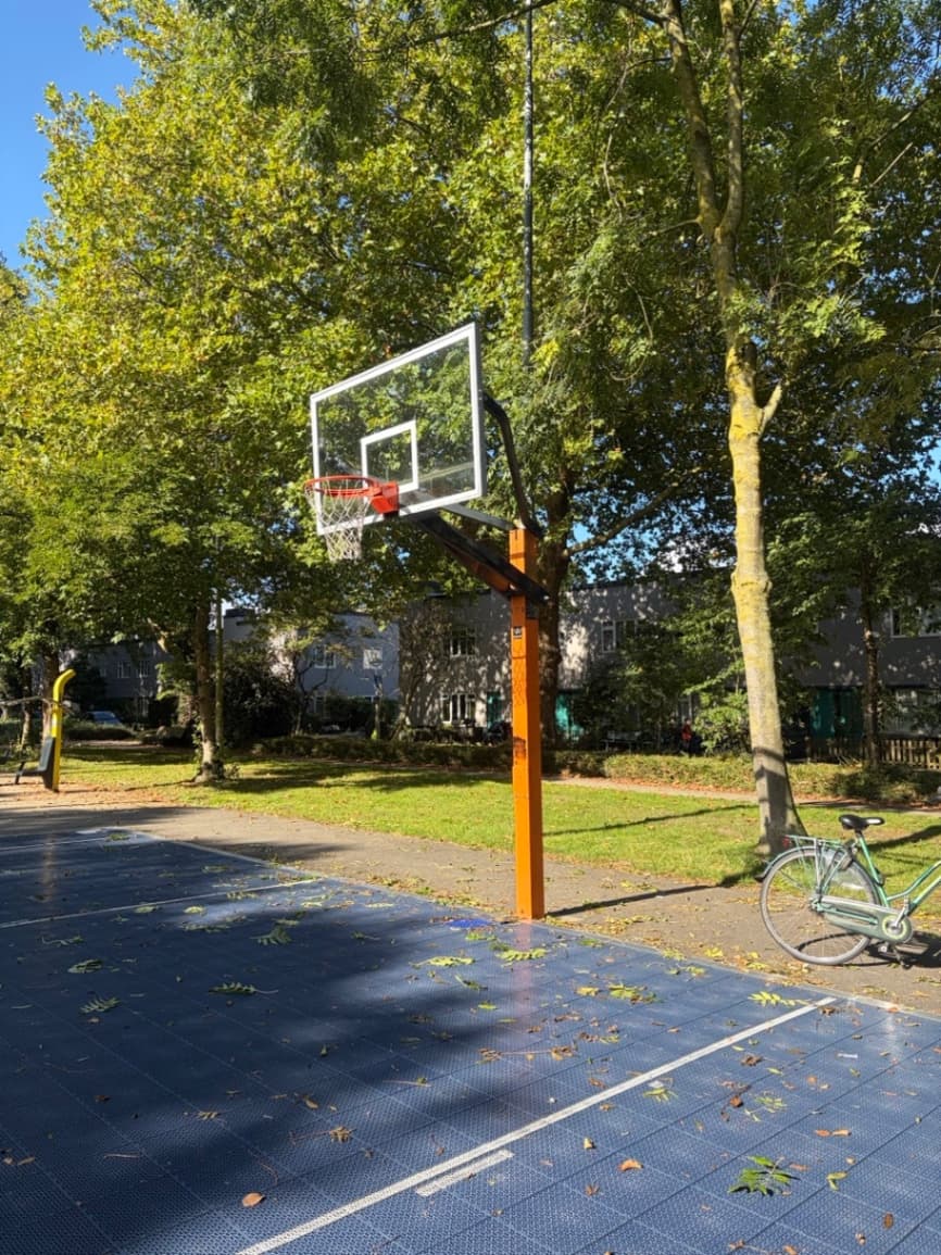 Foto principal de Cruyff Court Ajax Betondorp - Cancha de baloncesto en Onderlangs 21, Ámsterdam
